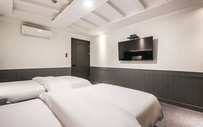 Oda (Standard twin (single + single bed))