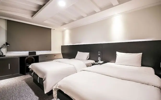 Oda (Standard twin (single + single bed))