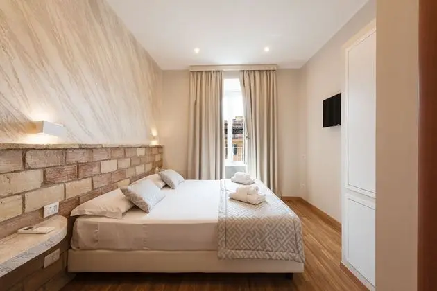 Classic Tek Büyük veya İki Ayrı Yataklı Oda