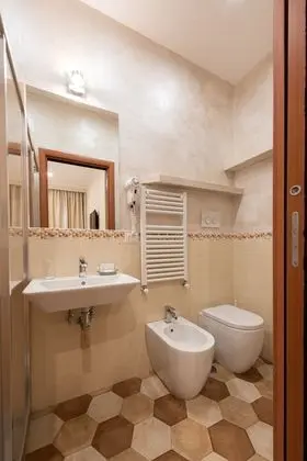 Classic Tek Büyük veya İki Ayrı Yataklı Oda