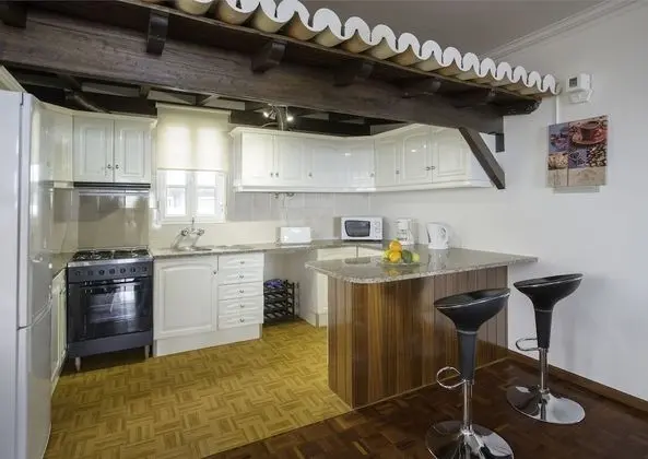 Apart Daire, 2 Yatak Odası, Balkon