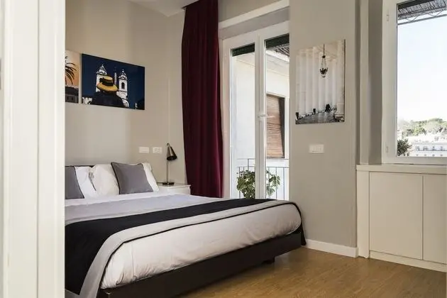 Tek Büyük Yataklı Oda, Balkon
