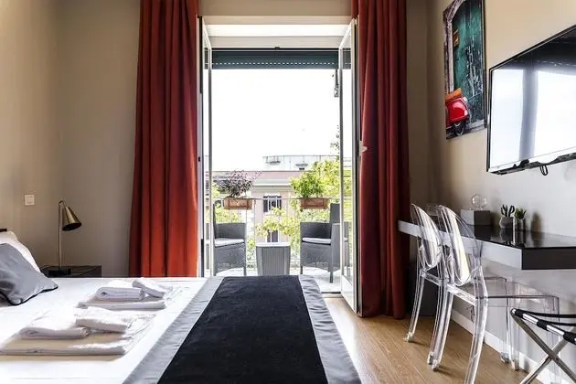 Tek Büyük Yataklı Oda, Balkon