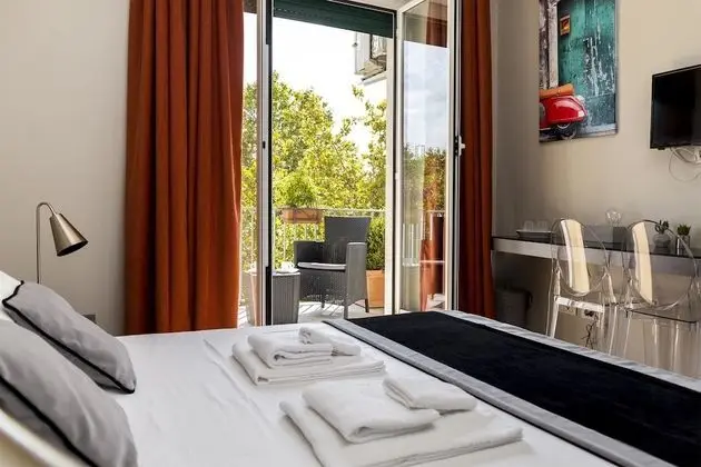 Tek Büyük Yataklı Oda, Balkon