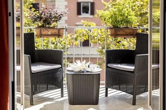 Tek Büyük Yataklı Oda, Balkon