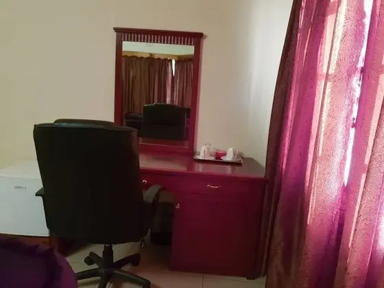 Family Tek Büyük Yataklı Oda