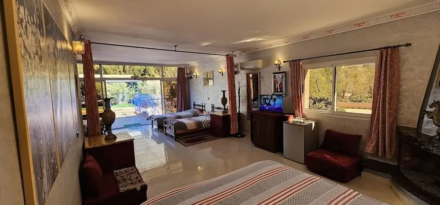 Süit, Nehir Manzaralı