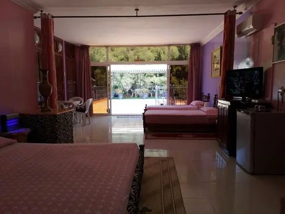 Süit, Nehir Manzaralı