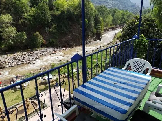 Süit, Nehir Manzaralı