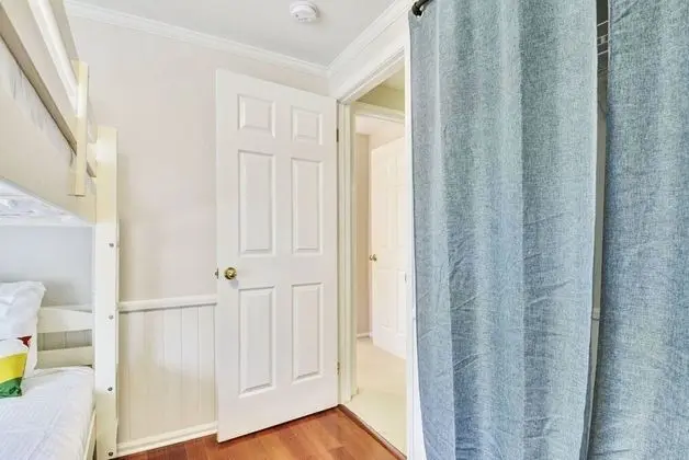 Ev (Top Rated Townhome - Our reviews say )