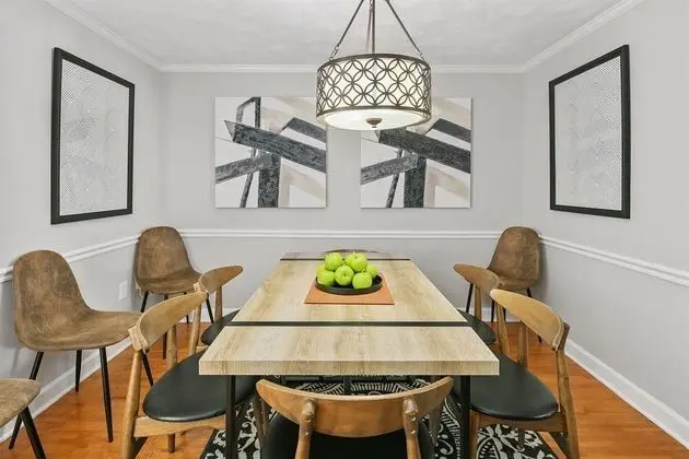 Ev (Top Rated Townhome - Our reviews say )