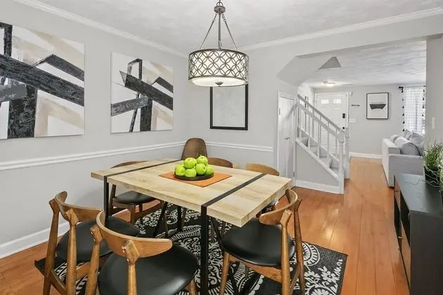 Ev (Top Rated Townhome - Our reviews say )