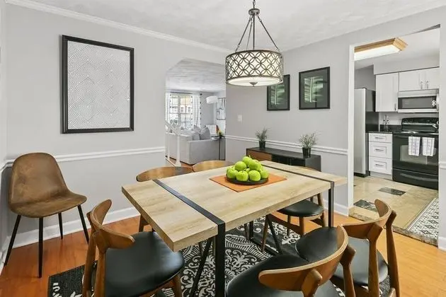 Ev (Top Rated Townhome - Our reviews say )
