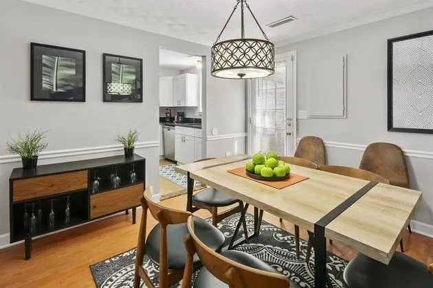 Ev (Top Rated Townhome - Our reviews say )