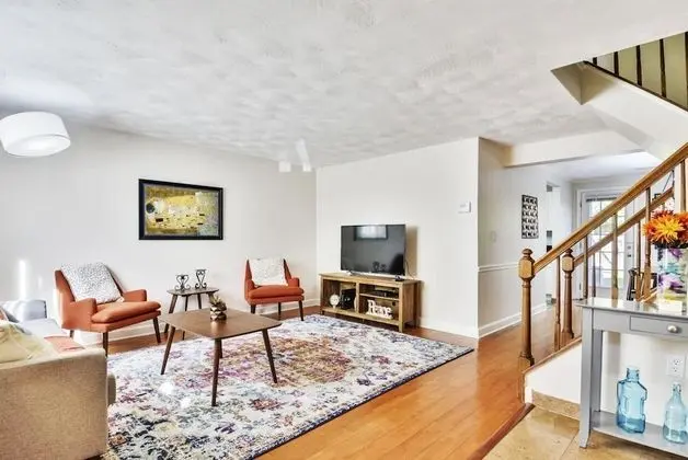 Ev (Top Rated Townhome - Our reviews say )
