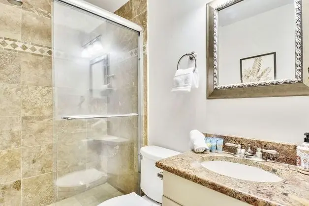 Ev (Top Rated Townhome - Our reviews say )