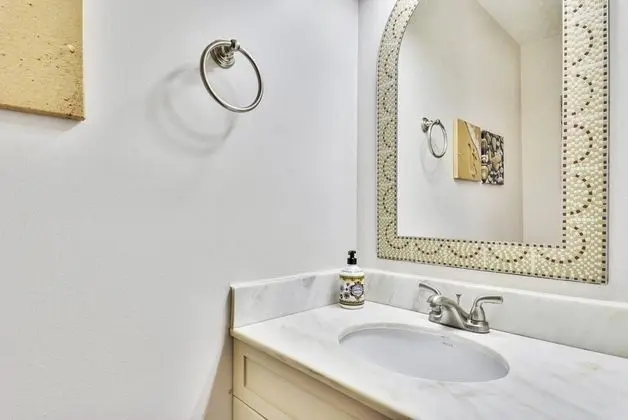 Ev (Top Rated Townhome - Our reviews say )