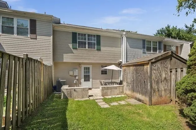 Ev (Top Rated Townhome - Our reviews say )