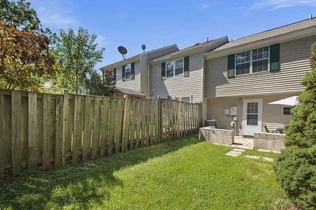 Ev (Top Rated Townhome - Our reviews say )