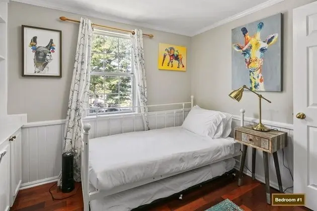 Ev (Top Rated Townhome - Our reviews say )