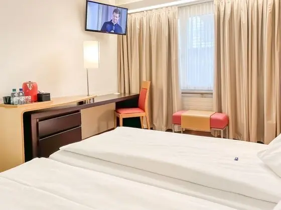 Economy Tek Büyük Yataklı Oda