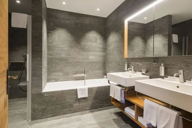 Çatı Katı Süiti (Penthouse), Balkon (Suite)