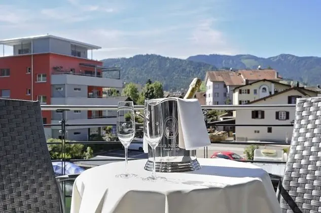 Junior Süit, Sigara İçilmez