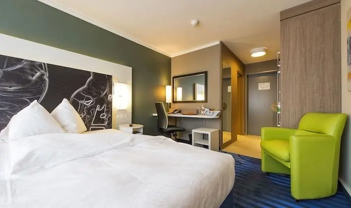 Junior Süit, Sigara İçilmez