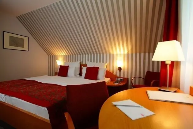 Tek Büyük Yataklı Oda, Sigara İçilmez