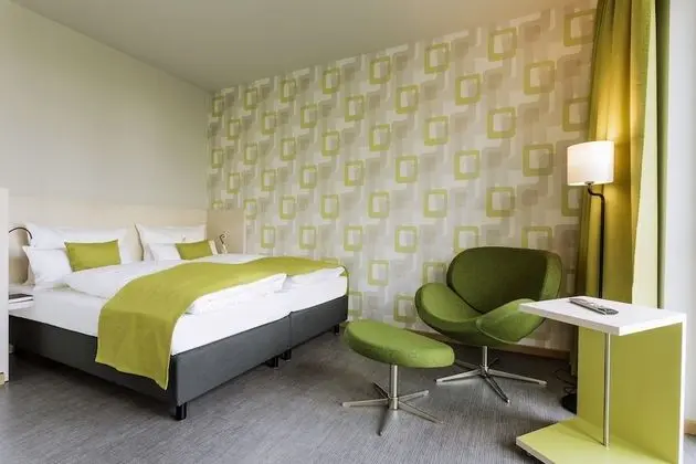 Tek Büyük Yataklı Oda, Sigara İçilmez, Mutfak (Miaboda next door building)