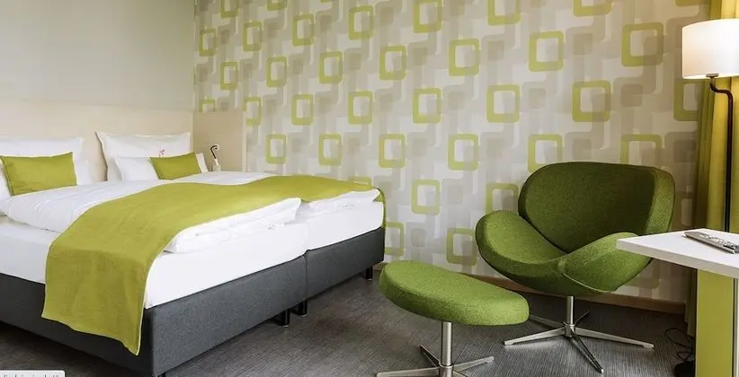 Tek Büyük Yataklı Oda, Sigara İçilmez, Mutfak (Miaboda next door building)