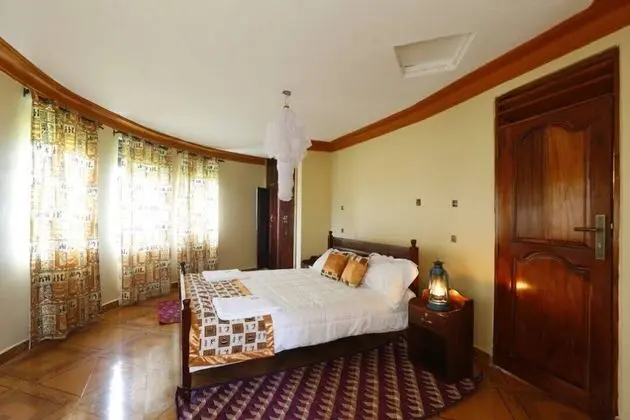 Junior Kır Evi