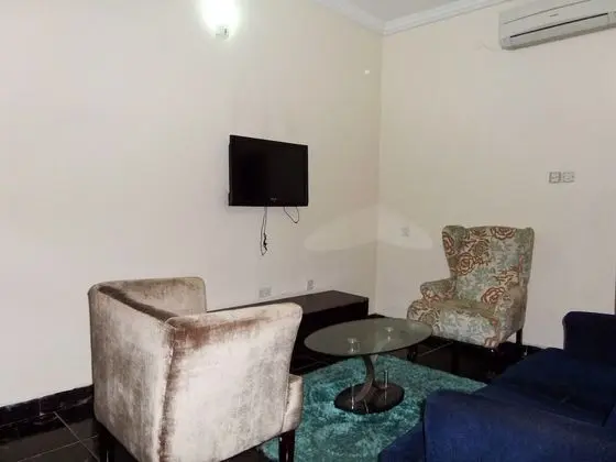 Royal Executive Suite