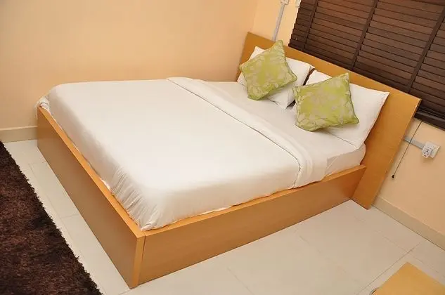 One Bedroom Apartment