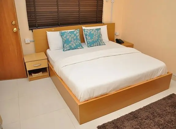 One Bedroom Apartment