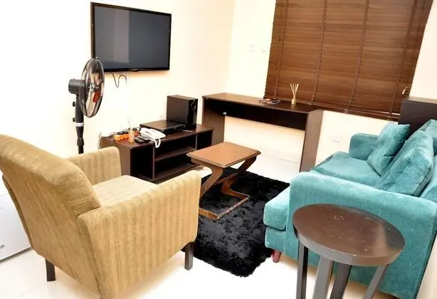 One Bedroom Apartment
