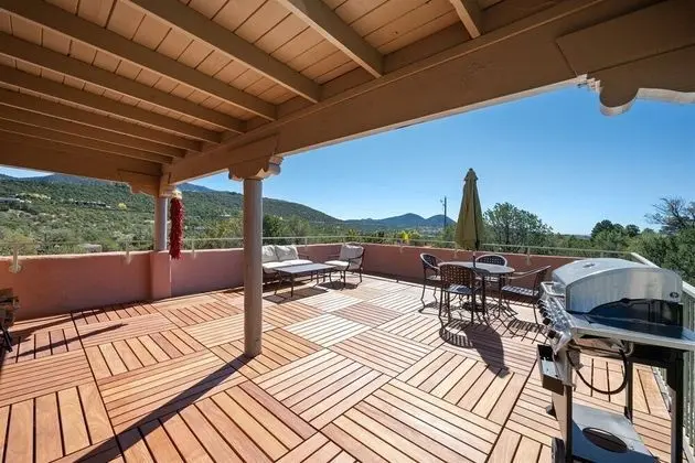Ev (Topaz Mountain - Stunning Views in th)