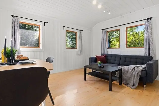 Economy Kulübe, Ortak Banyo