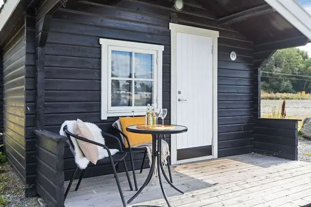 Basic Kulübe, Ortak Banyo