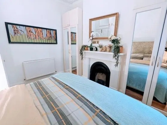 Deluxe Ev, 6 Yatak Odası