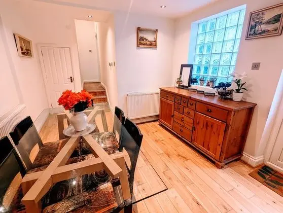 Deluxe Ev, 6 Yatak Odası