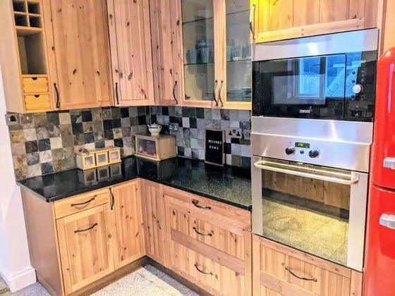 Deluxe Ev, 6 Yatak Odası