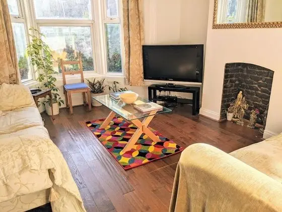 Deluxe Ev, 6 Yatak Odası