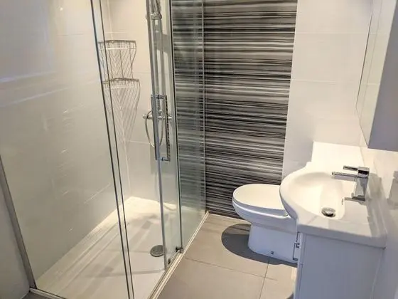 Deluxe Ev, 6 Yatak Odası