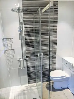 Deluxe Ev, 6 Yatak Odası