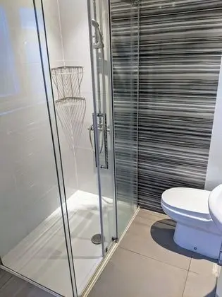 Deluxe Ev, 6 Yatak Odası