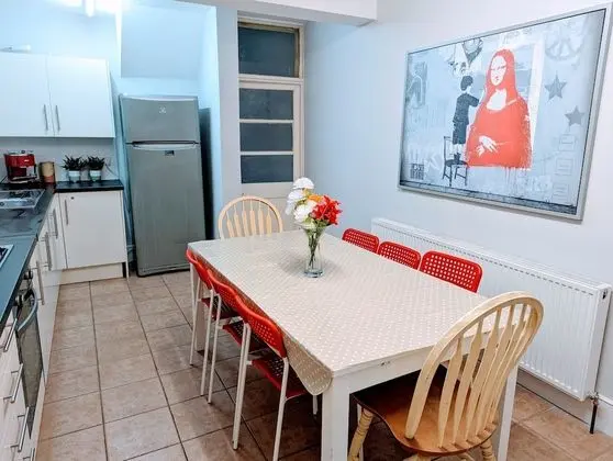 Family Sıra Ev, 6 Yatak Odası, Mutfak, Şehir Manzaralı