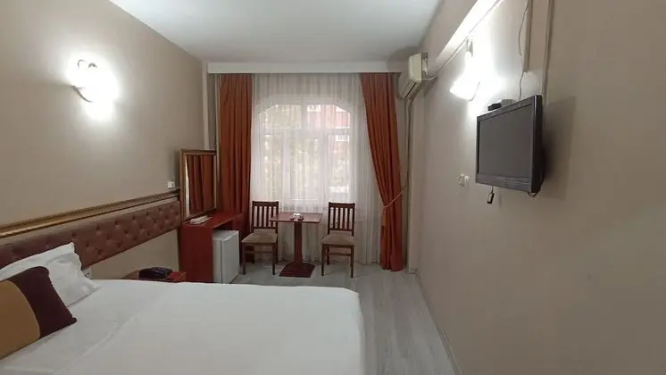 Standard Büyük Yataklı Tek Kişilik Oda