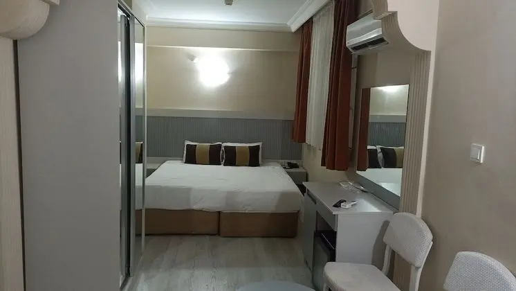 Standard Üç Kişilik Oda