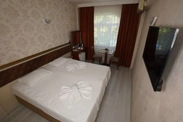 Standart İki Kişilik Oda